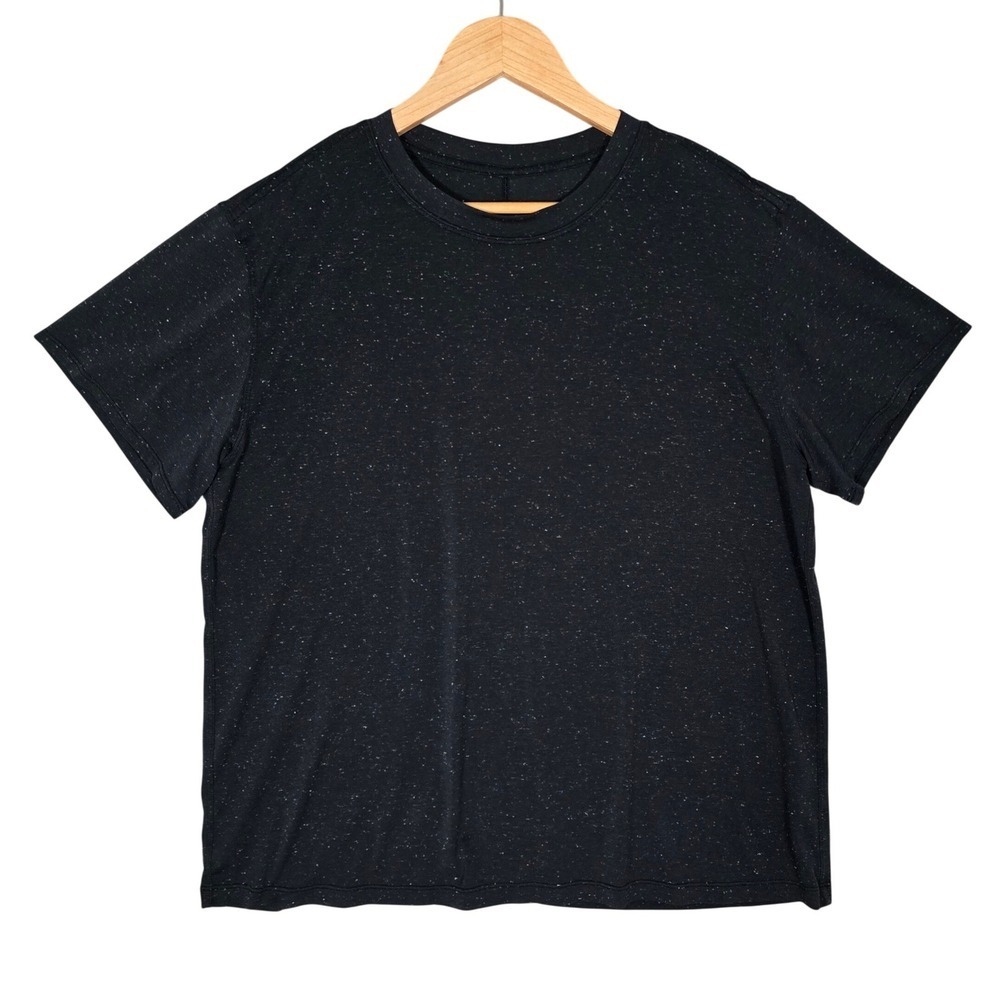 Lululemon Men's Black Speckled Short Sleeve Tee Shirt M